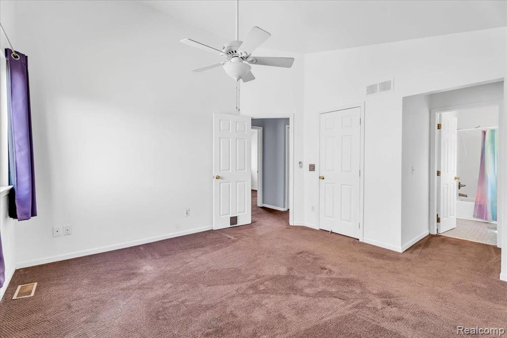 4525 STREAMSIDE Trail, Waterford, MI 48329 — Photo 19