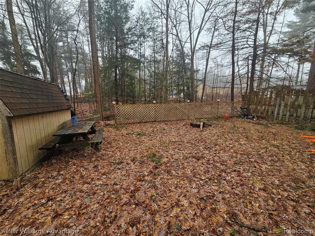 525 W Benway Road, Sanford, MI 48657 — Photo 28