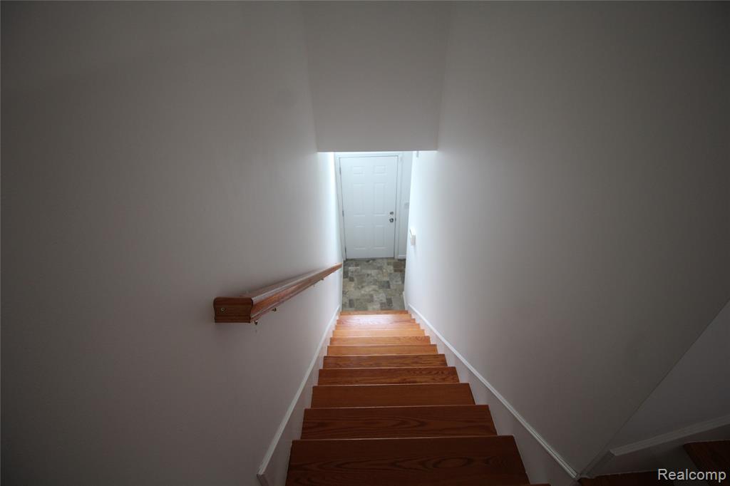 2224 Leighton Drive, Utica, MI 48317 — Photo 26