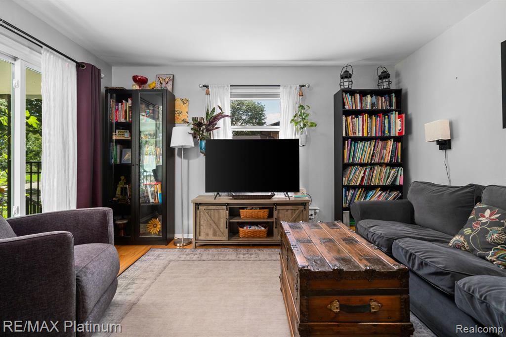 6 Salem Court, Ann Arbor, MI 48104 — Photo 6