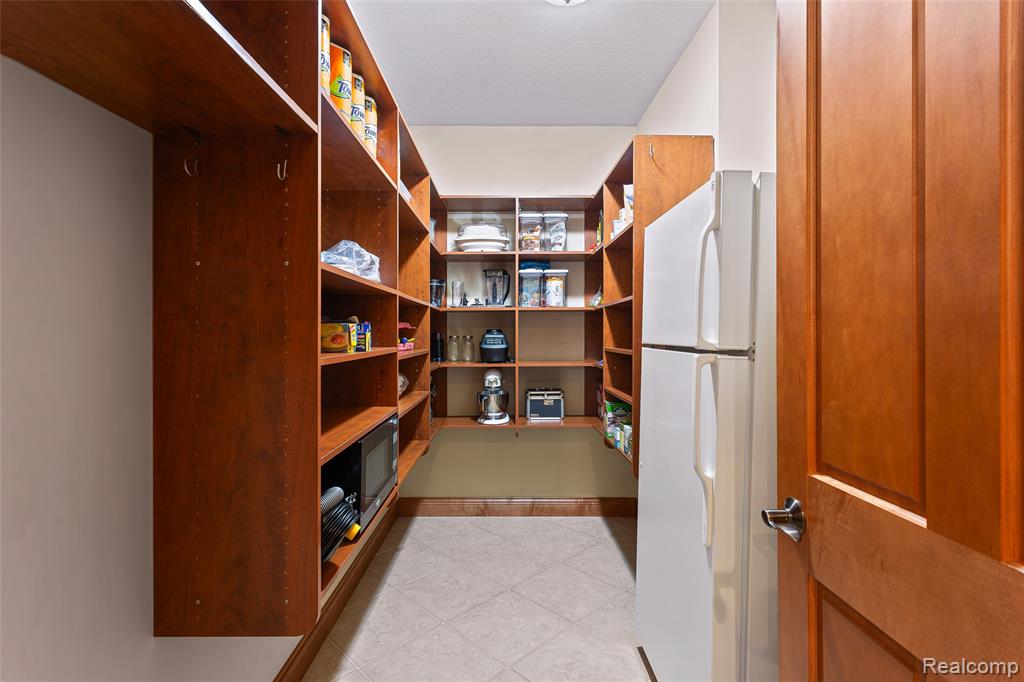 13733 Crooked Creek Lane, Carleton, MI 48117 — Photo 6