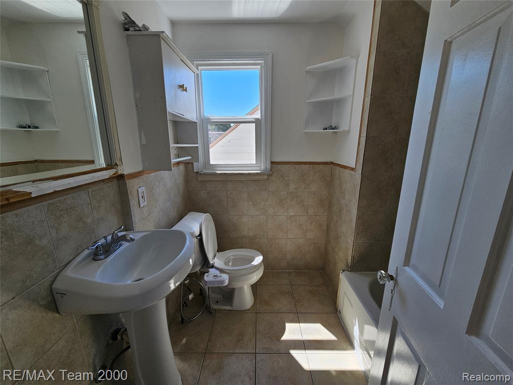 5215 CURTIS Street, Dearborn, MI 48126 — Photo 22