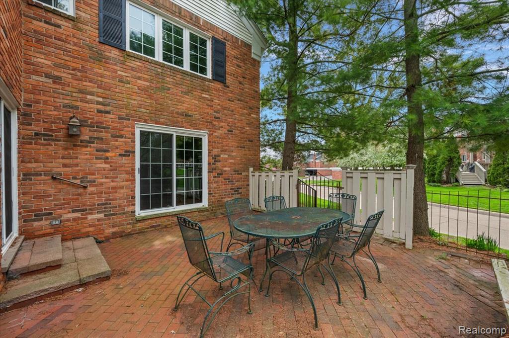 1000 Trailwood Path, Bloomfield Hills, MI 48301 — Photo 44