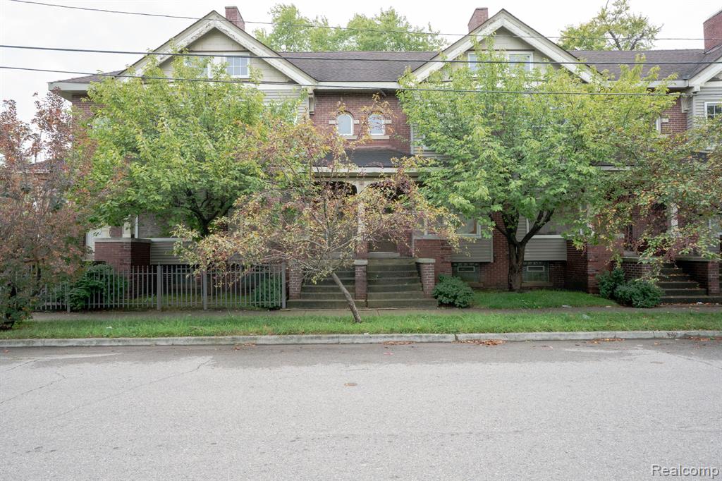 7250 Saint Paul Street, Detroit, MI 48214 — front exterior