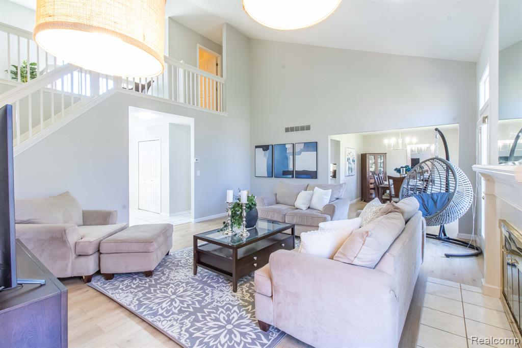 42852 SANDSTONE Drive, Novi, MI 48377 — Photo 2