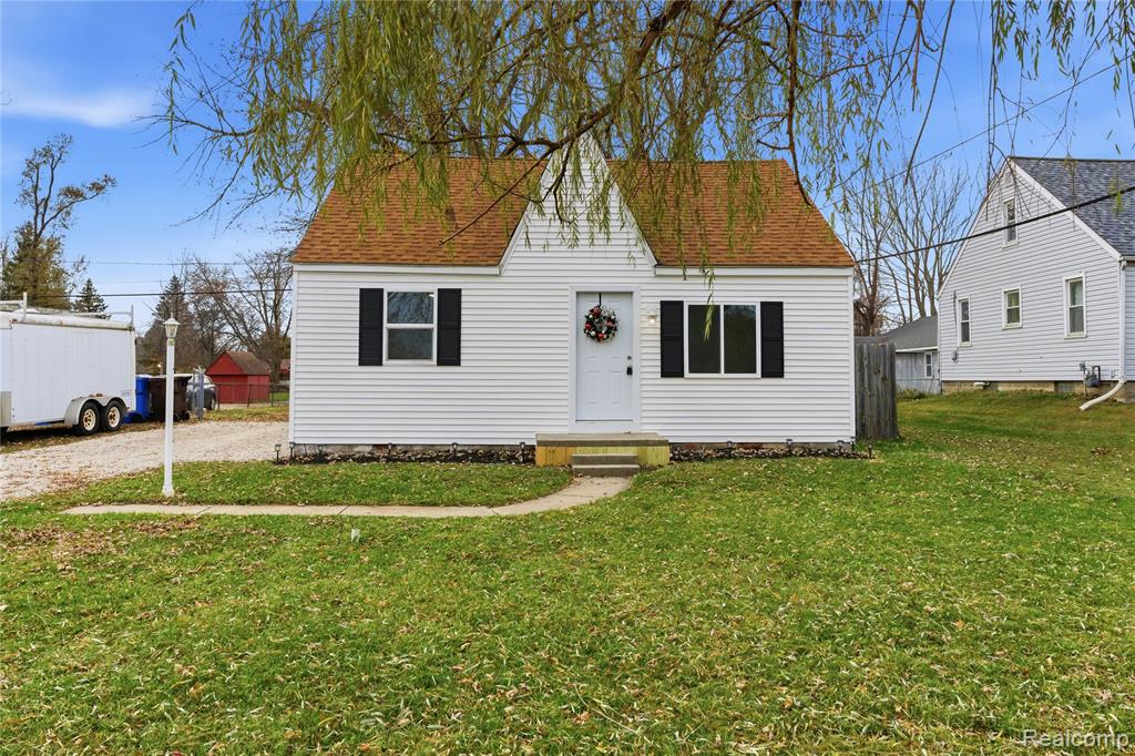 6845 N Monroe Street, Monroe, MI 48162 — front exterior