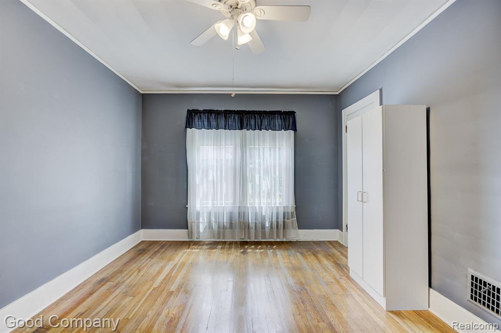 515 W Golden Gate, Highland Park, MI 48203 — Photo 15