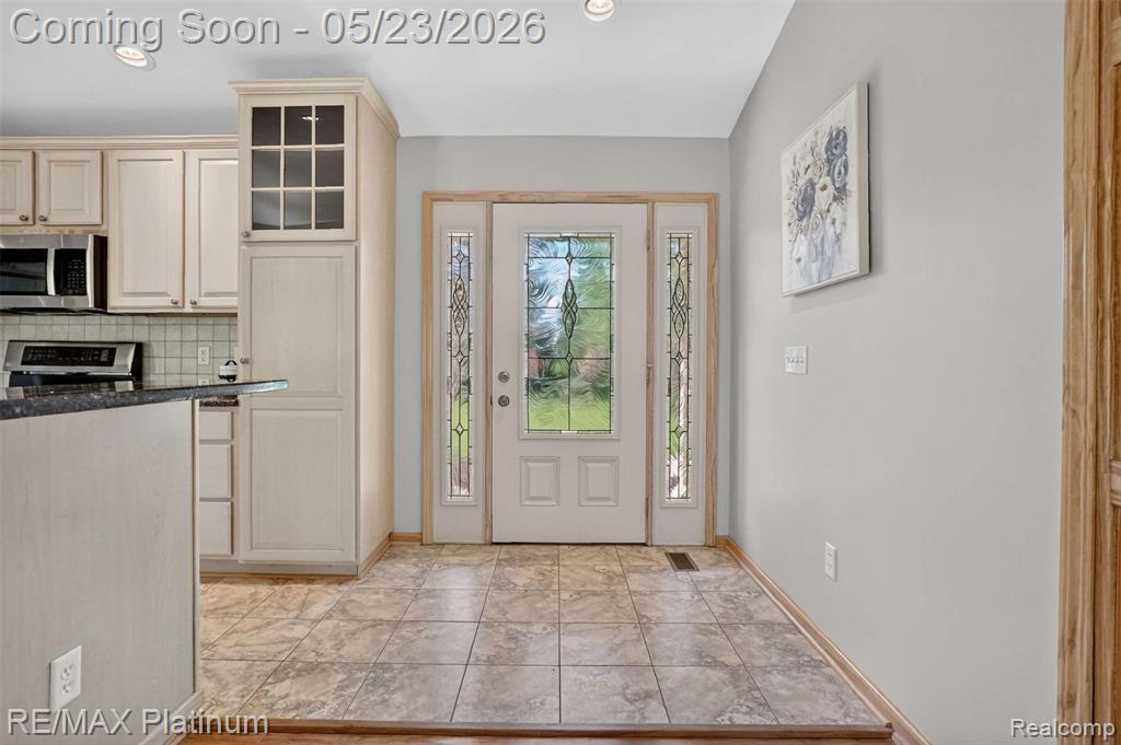 59360 Foxpointe Lane, South Lyon, MI 48178 — Photo 17