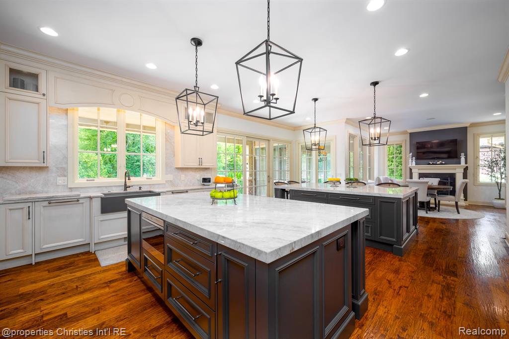 47765 Bellagio Drive, Northville, MI 48167 — Photo 10