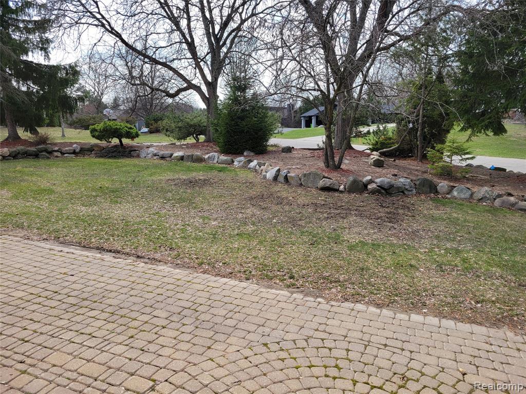 5549 Perrytown Drive, West Bloomfield, MI — Photo 4