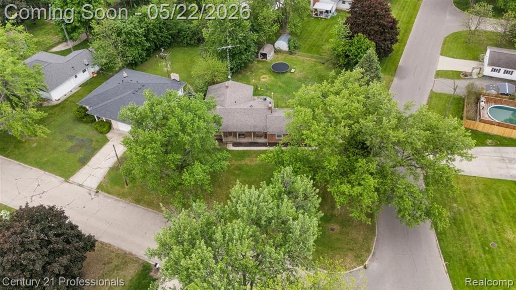 4255 Whispering Oak Drive, Flint, MI 48507 — Photo 4
