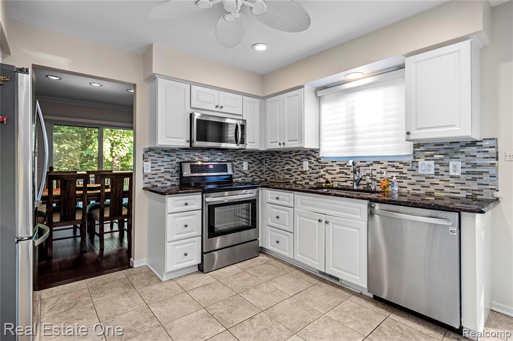 6291 Pheasant Run, West Bloomfield, MI — Photo 13