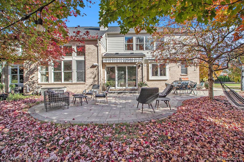 17301 OAK HILL Drive, Northville, MI 48168 — Photo 43