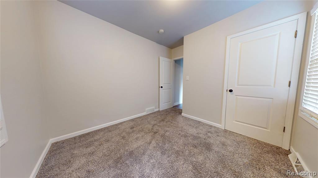 735 Cameron Avenue, Pontiac, MI 48340 — Photo 11