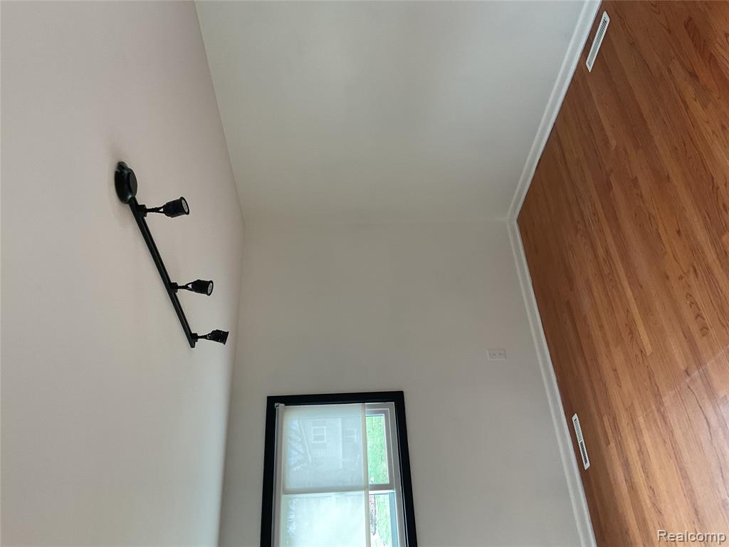 7070 Riverstone Road, West Bloomfield, MI — Photo 28