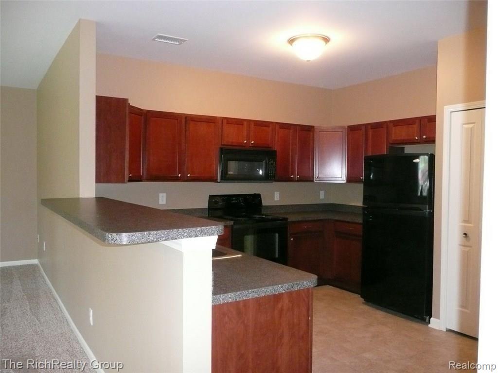 4034 Elizabeth Avenue, Canton, MI 48188 — Photo 4
