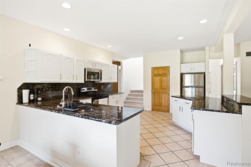 3269 Saint Andrews Drive, Port Huron, MI 48060 — Photo 17