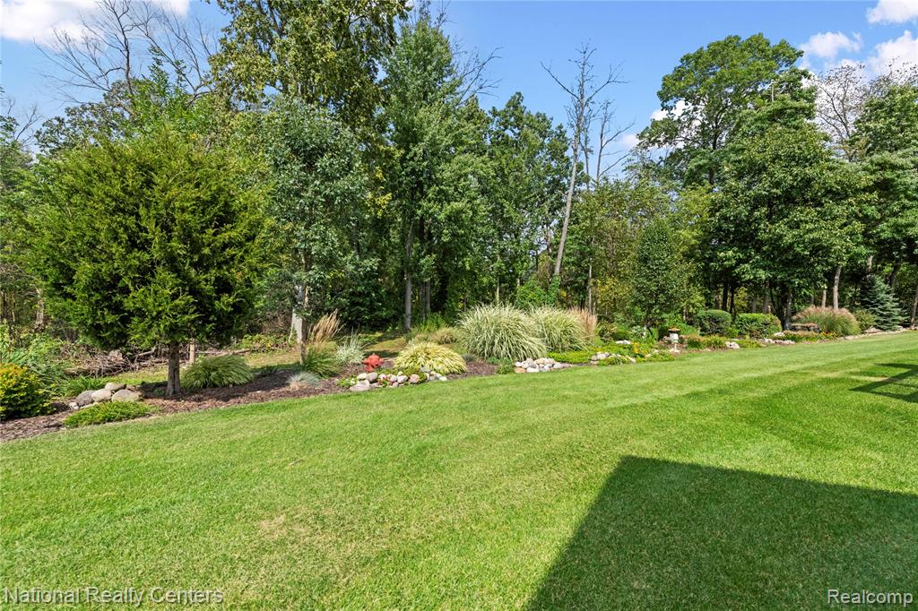 3116 Belle Terre, Commerce Twp, MI 48382 — Photo 32
