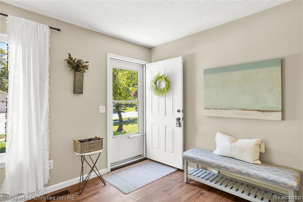 61374 Dean Drive, South Lyon, MI 48178 — Photo 5