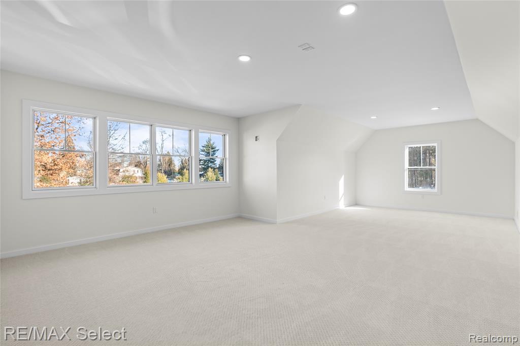 2208 Grove Park Road, Fenton, MI, 48430