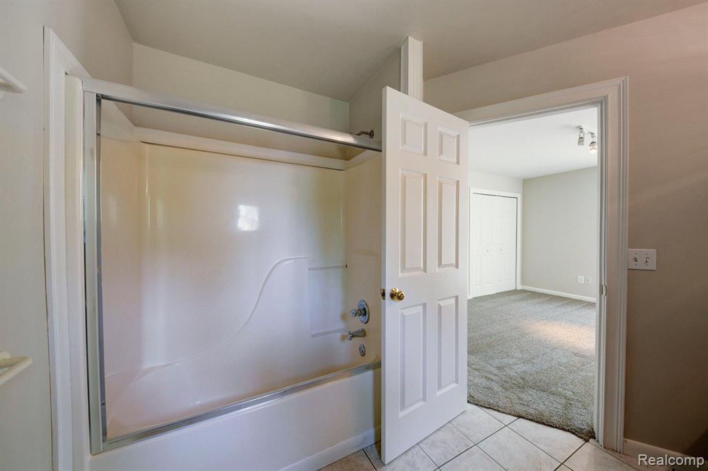 850 VILLAGE PINE Lane, Ortonville, MI 48462 — Photo 46