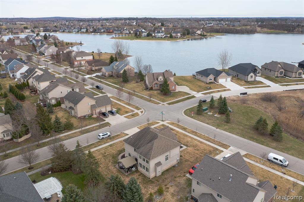 832 W BAY SHORE Drive, Oxford, MI 48371 — Photo 36