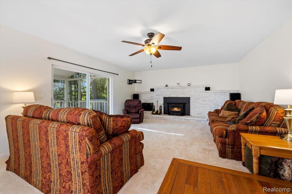 3801 Glen Hills Drive, Hartland, MI 48353 — Photo 11