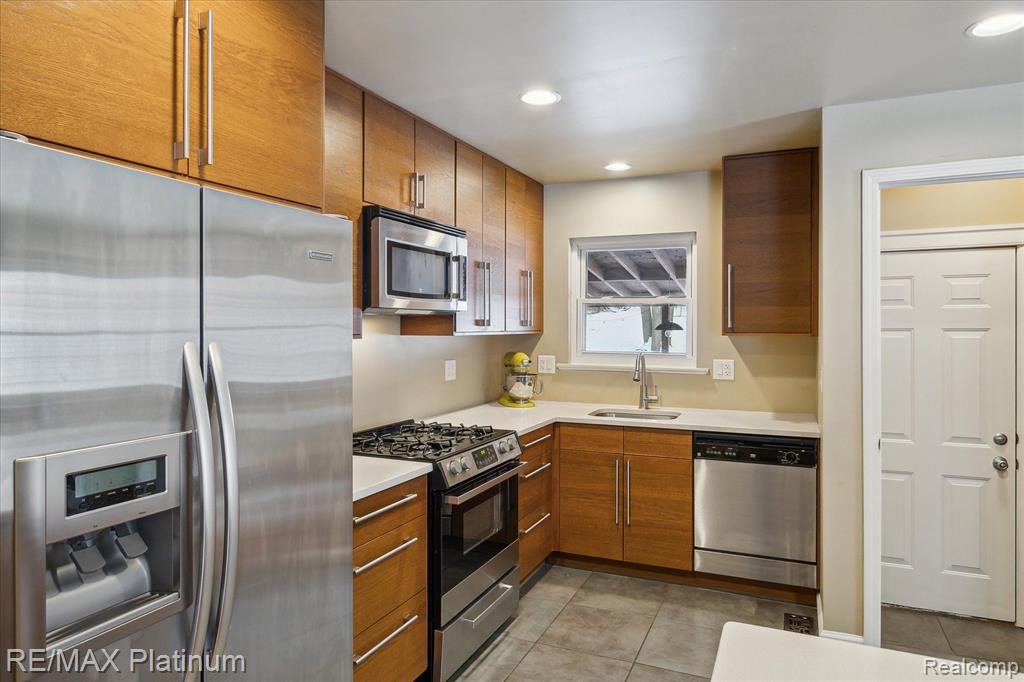 2123 Winewood Avenue, Ann Arbor, MI 48103 — Photo 18