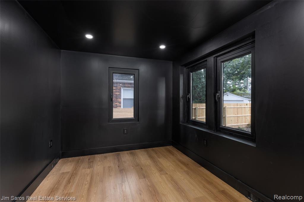 5075 Harvard Road, Detroit, MI 48224 — Photo 9