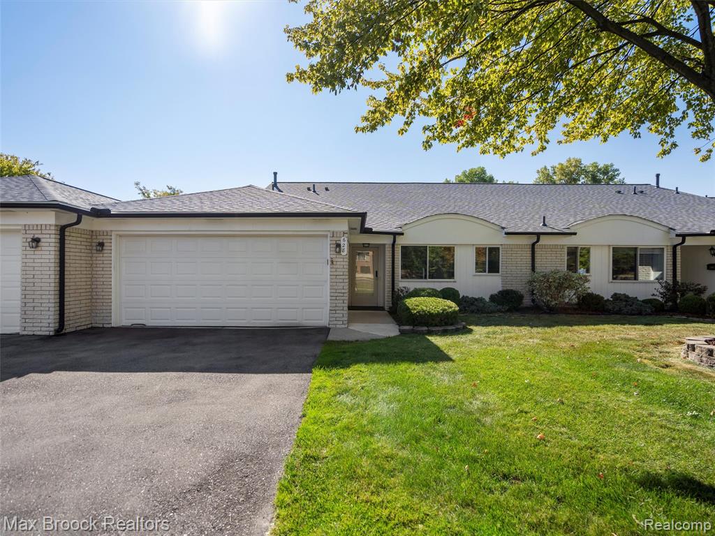 628 Country Club Drive, 23, Saint Clair Shores, MI 48082 — Photo 30