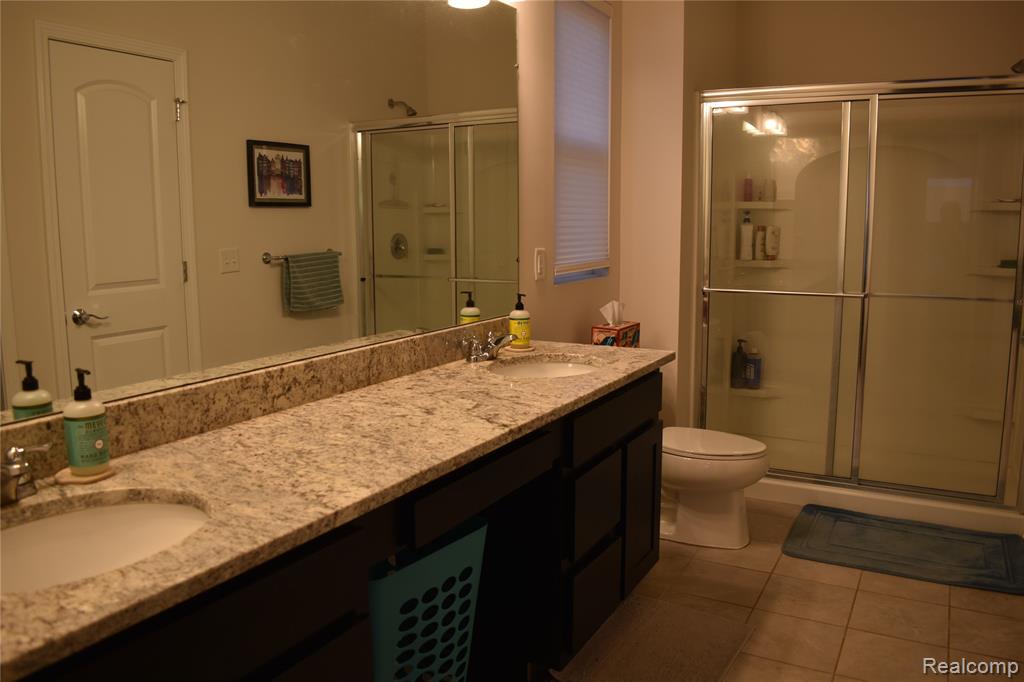 8211 Carston Lane, Brighton, MI 48116 — Photo 15