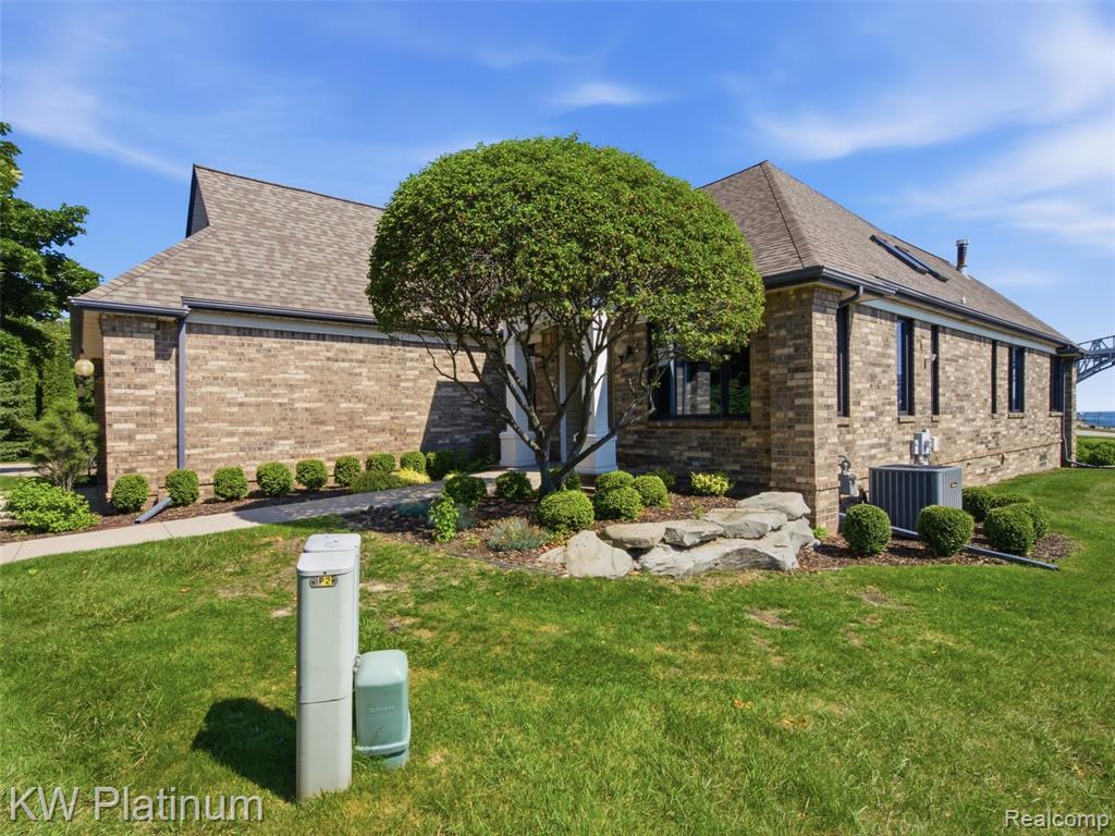 1842 Edison Shores Place, Port Huron, MI 48060 — Photo 56