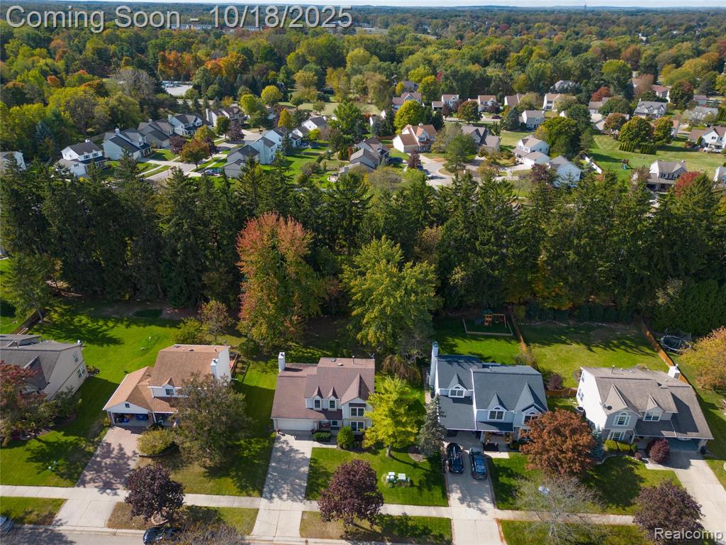 975 S Parkwood Drive, South Lyon, MI 48178 — Photo 8