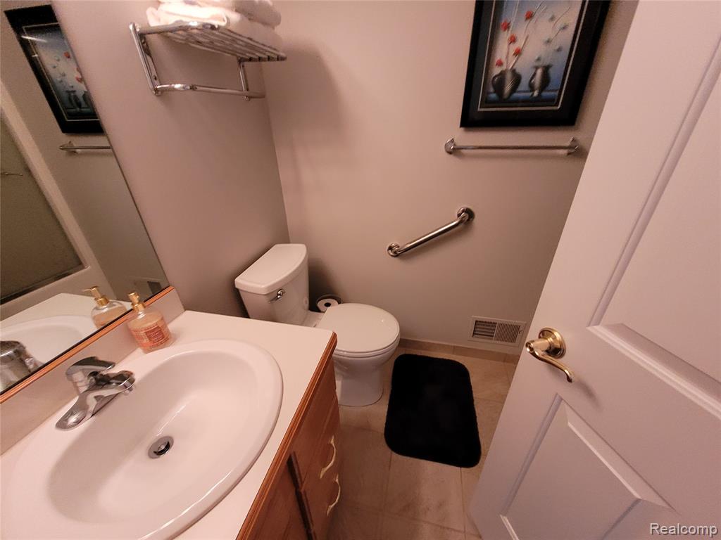 6095 Steeplechase Drive, Grand Blanc, MI 48439 — Photo 23