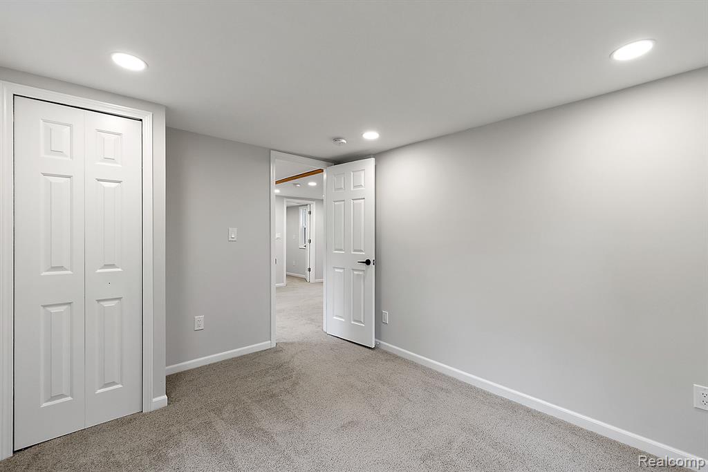 759 YOUNG Street, Pontiac, MI 48340 — Photo 14