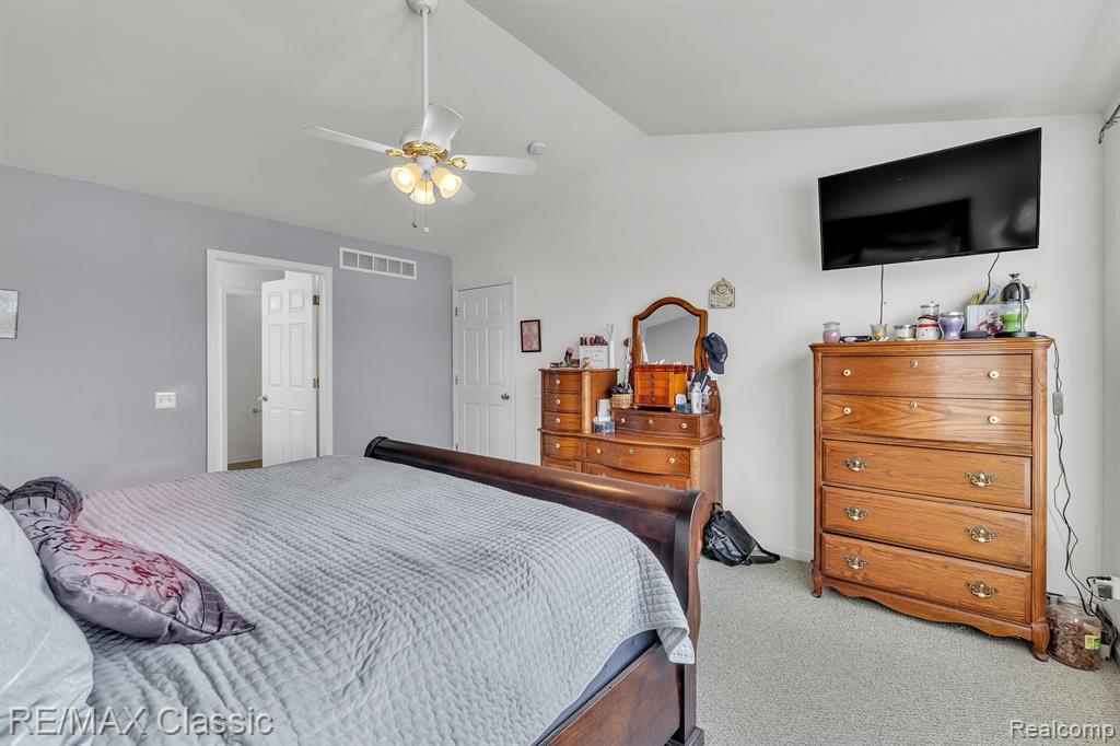 7842 BERWICK Drive, Ypsilanti, MI 48197 — Photo 28