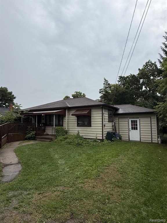 160 N 4th Street, Freeland, MI 48623 — front exterior