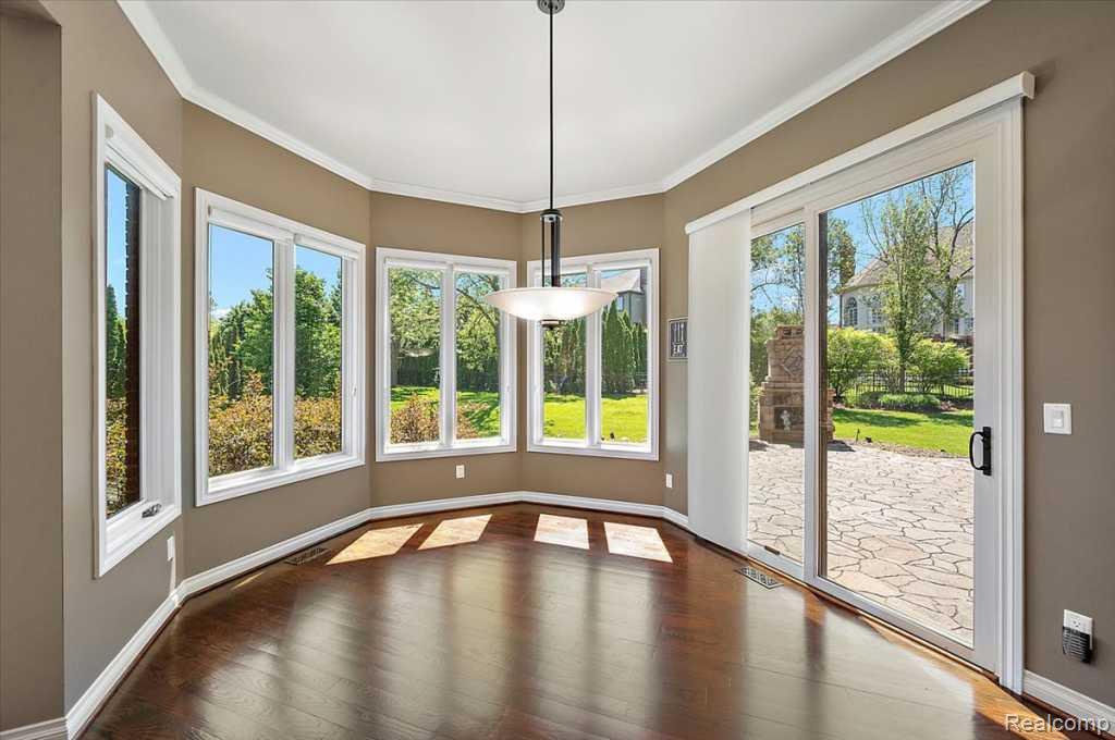2885 Ambleside Court, Rochester, MI 48306 — Photo 21