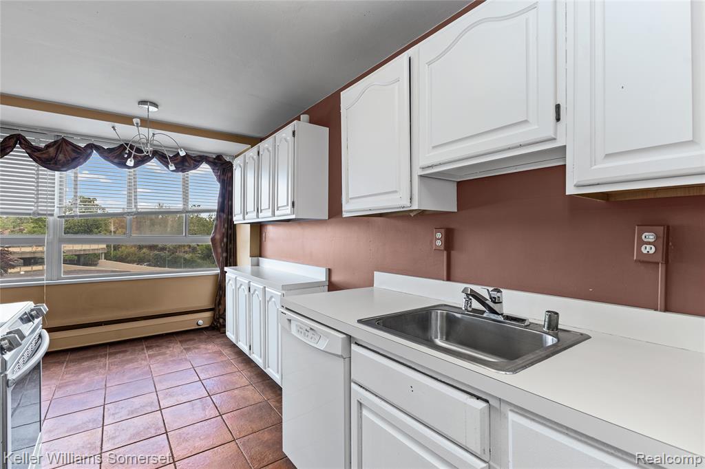 8900 Jefferson Avenue, 204, Detroit, MI 48214 — Photo 6