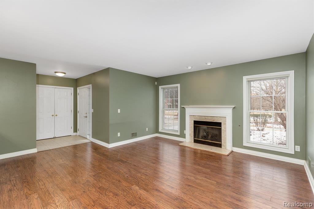 5821 Hampshire Lane, Ypsilanti, MI 48197 — Photo 6