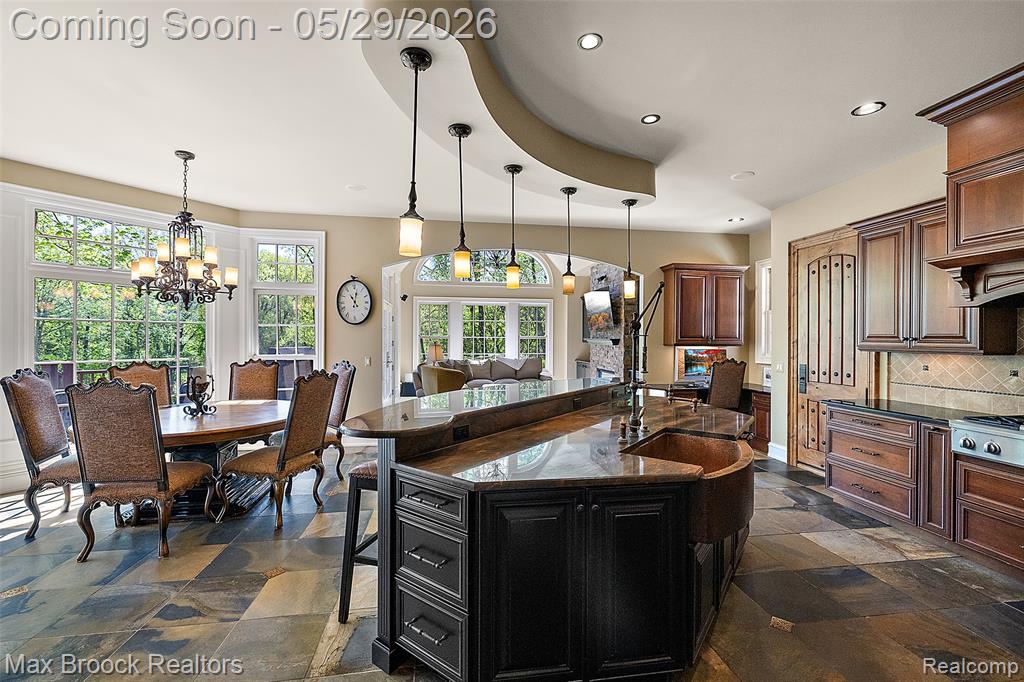 9716 Hadley Road, Clarkston, MI 48348 — Photo 8