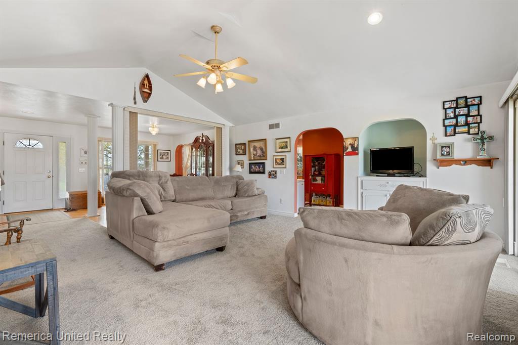 5069 BELL OAK Road, Webberville, MI 48892 — Photo 9