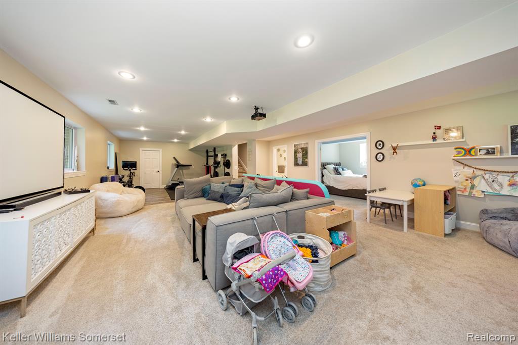 9732 FOREST RIDGE Drive, Clarkston, MI 48348 — Photo 29