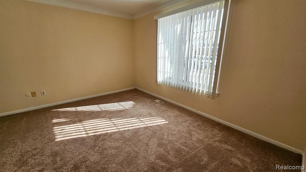 433 Fox Hills Drive Drive S, Bloomfield Hills, MI 48304 — Photo 6
