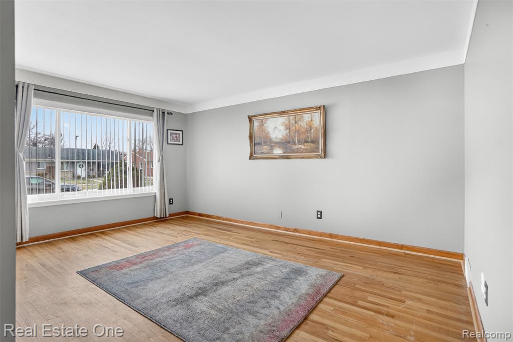 8232 Hillcrest Boulevard, Westland, MI — Photo 3