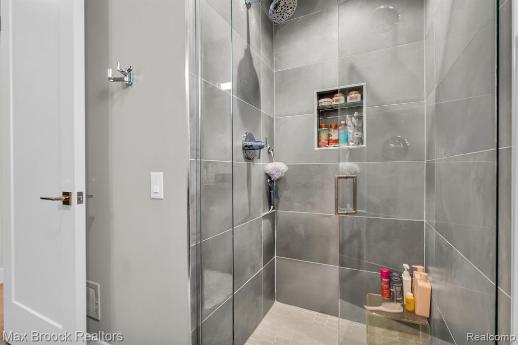 4887 WYE OAK Road, Bloomfield Hills, MI 48301 — Photo 29