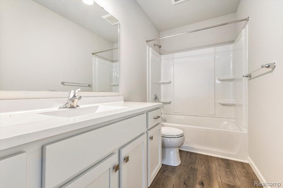 8185 Moonlight Creek Lane, Fowlerville, MI 48836 — Photo 28