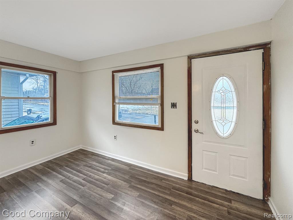 81 S TASMANIA Street, Pontiac, MI 48342 — Photo 4