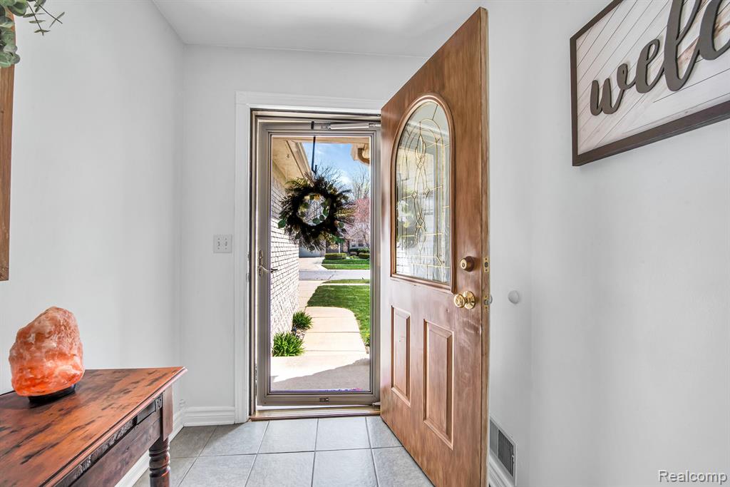 73941 MADISON Street, Armada, MI — Photo 2