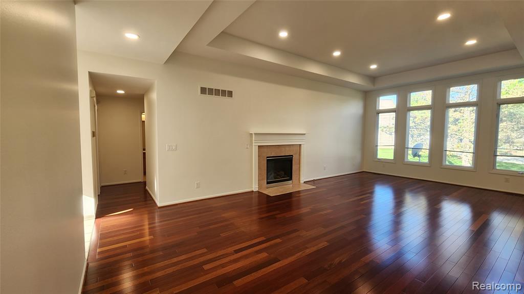 40201 RIVERBEND Drive, Sterling Heights, MI 48310 — Photo 6